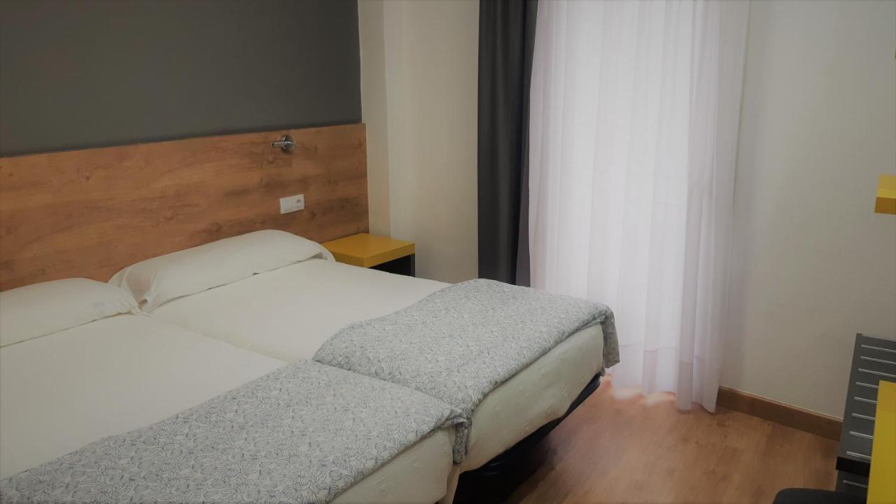 Hostal-Restaurante Lugano Verín Zewnętrze zdjęcie